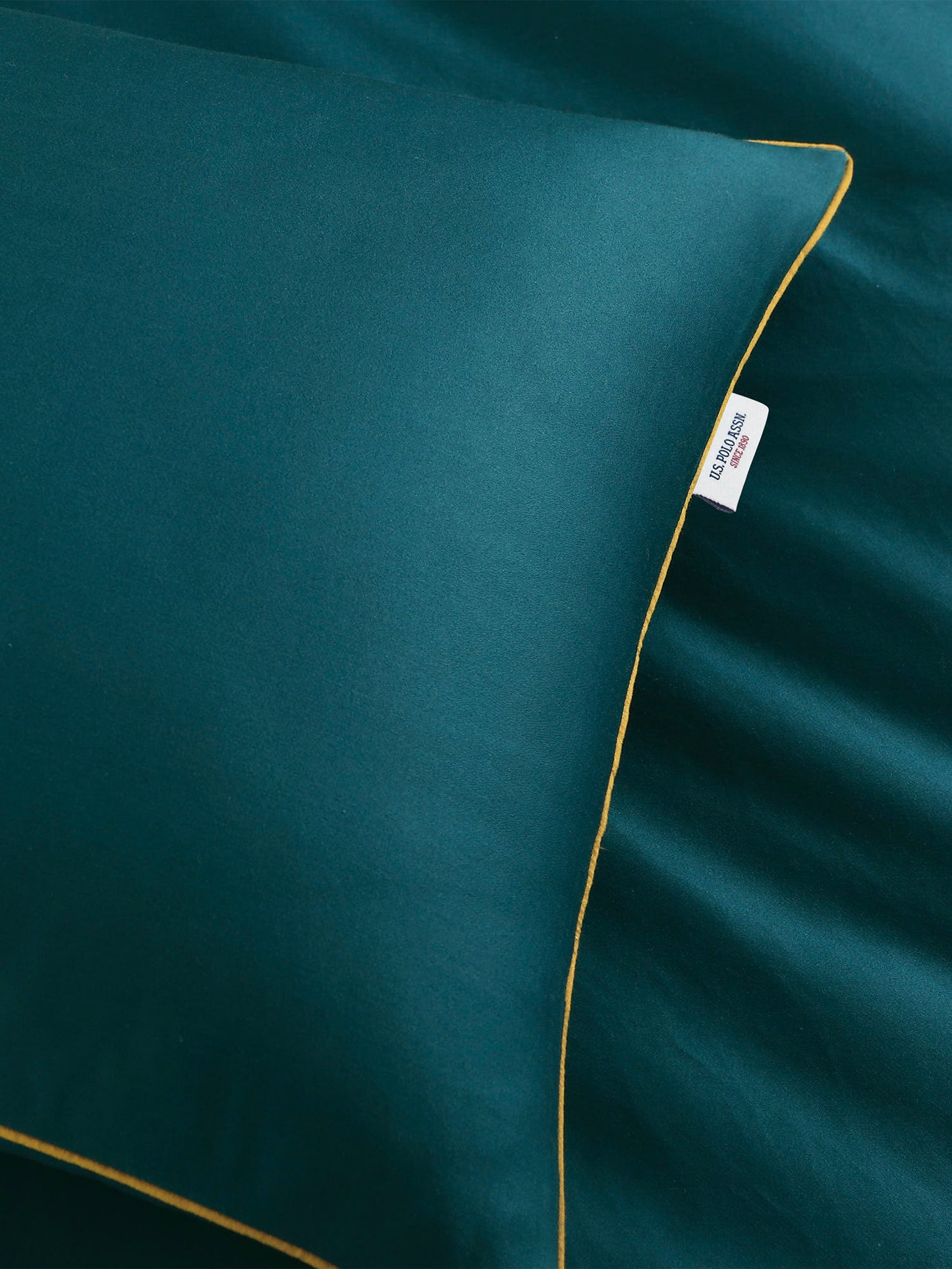Pure Cotton Piped Duvet Set in Shaded Spruce