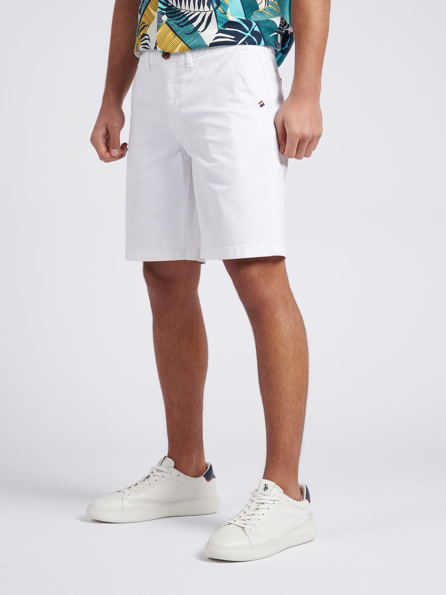 Mens Classic Chinos Shorts in Bright White – Polo Australia