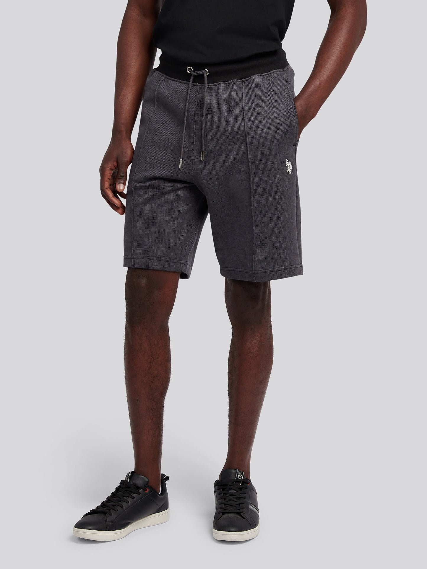 Mens Smart Two Tone Pleat Short in Black