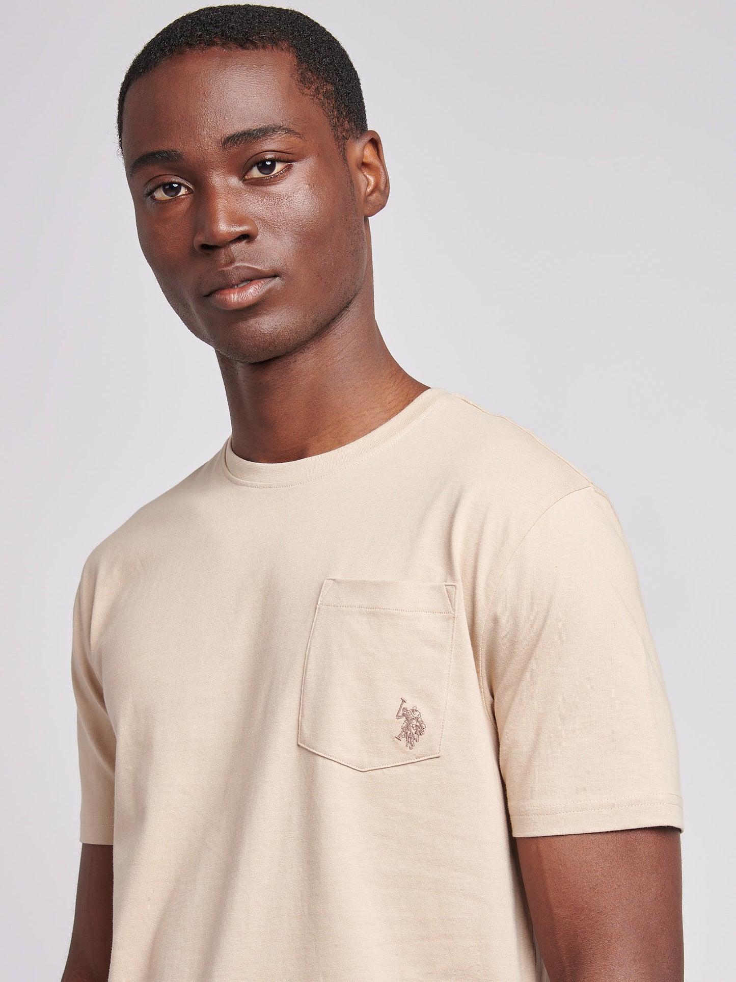 Mens Double Horsemen Pocket T-Shirt in Doeskin