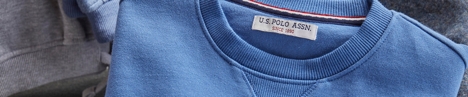 SWEATSHIRTS & HOODIES