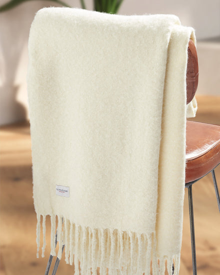 Premium Super Soft Hanging Throw in Light Gray