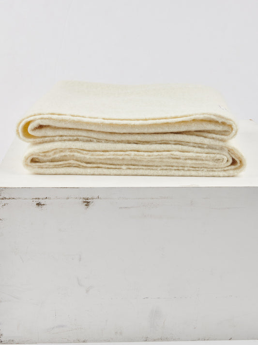 Premium Super Soft Hanging Throw in Light Gray