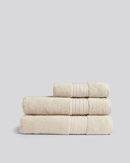 Pure Cotton Zero Twist Towel in Silver Cloud