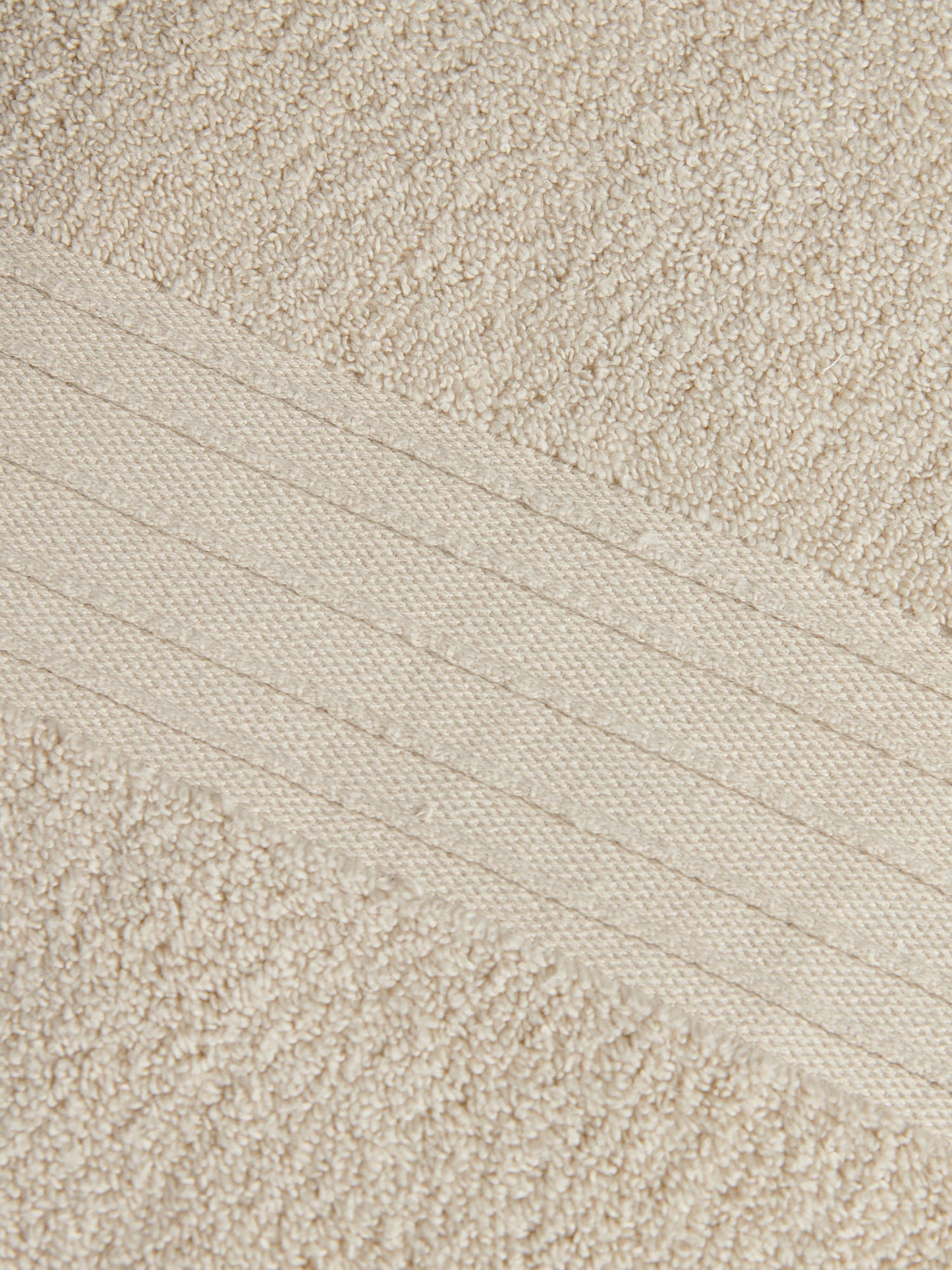 Pure Cotton Zero Twist Towel in Silver Cloud