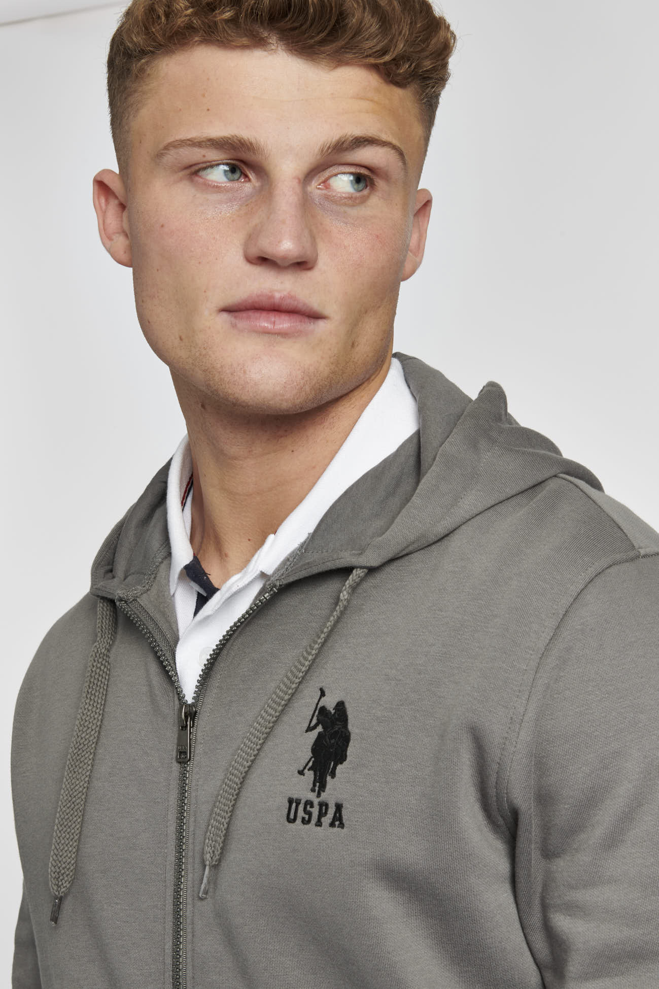 Mens Player 3 Zip-Through Hoodie in Castlerock