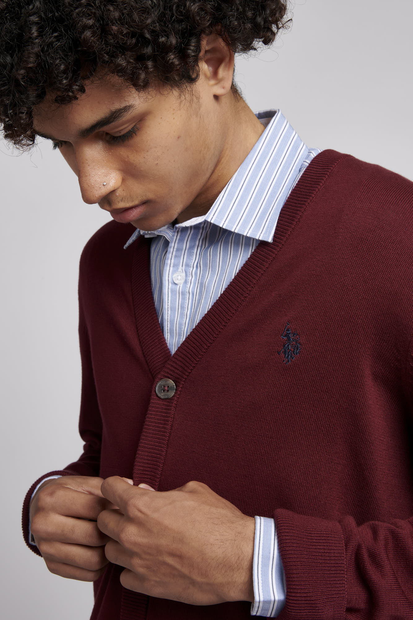 Mens Knitted Cardigan in Windsor Wine