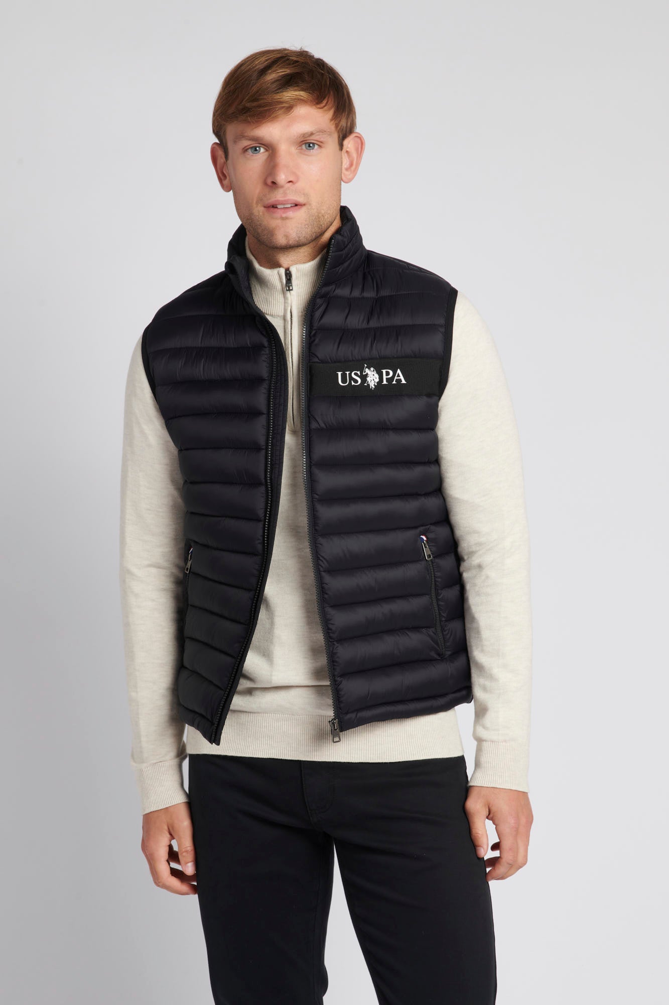 U.S. Polo Assn. Mens Lightweight Quilted Tape Gilet in Black / Marshmallow