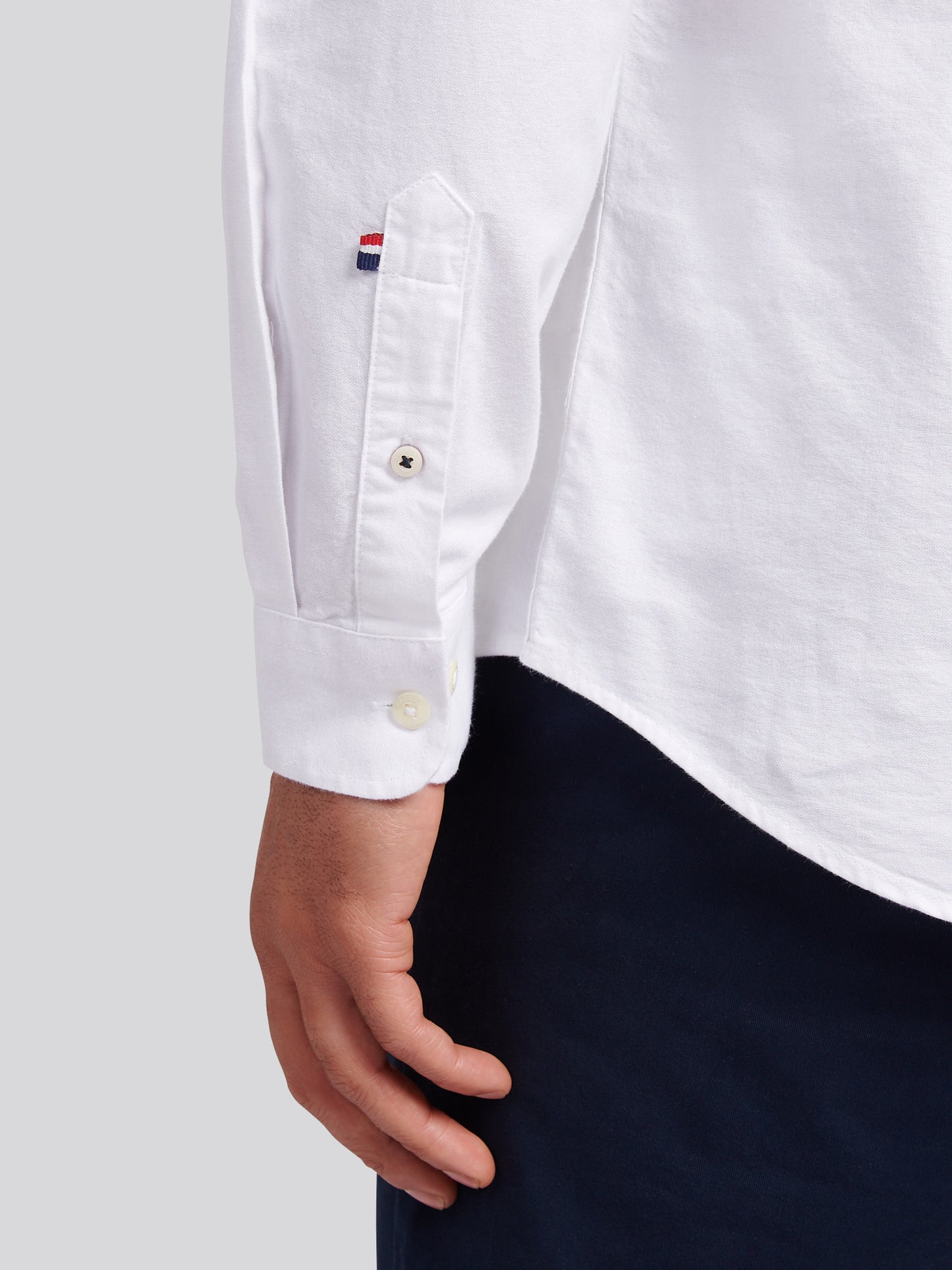 Mens Peached Oxford Shirt in White / Dark Sapphire Navy DHM