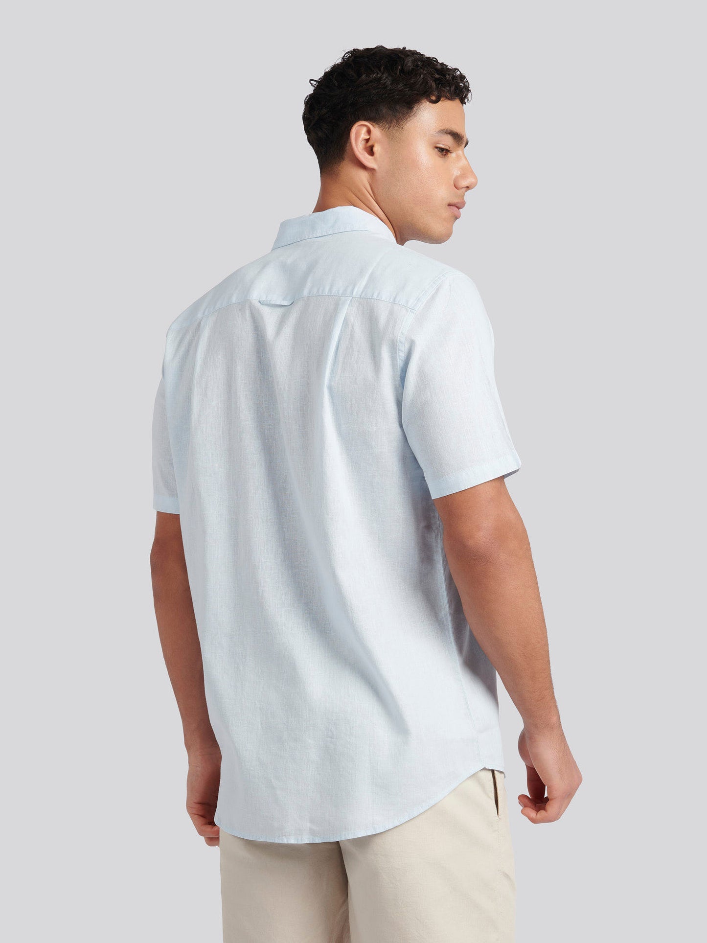 Mens Linen Blend Short Sleeve Shirt in Ice Blue