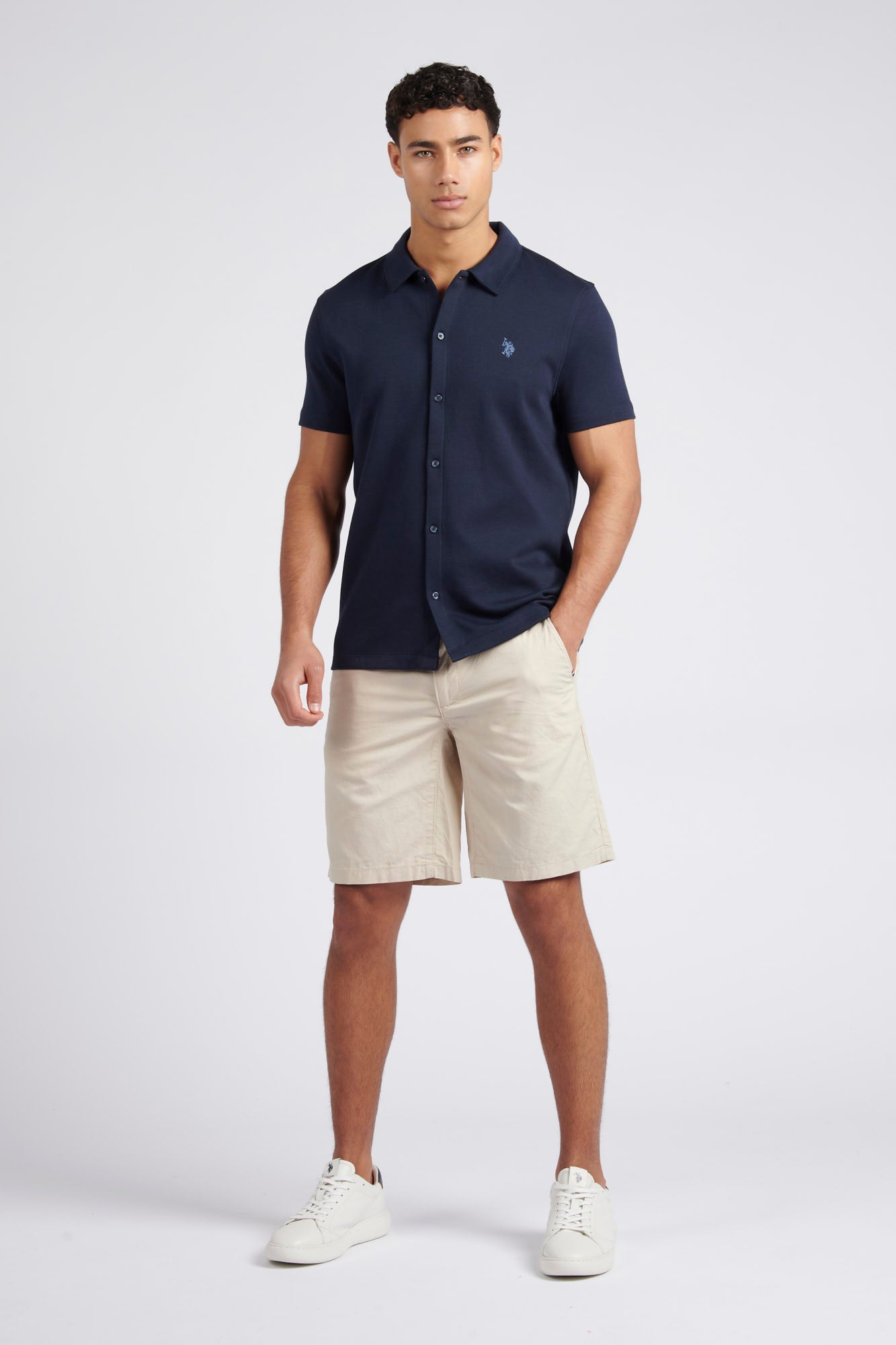 Mens Regular Fit Twill Short Sleeve Shirt in Dark Sapphire Navy / Moonlight Blue DHM