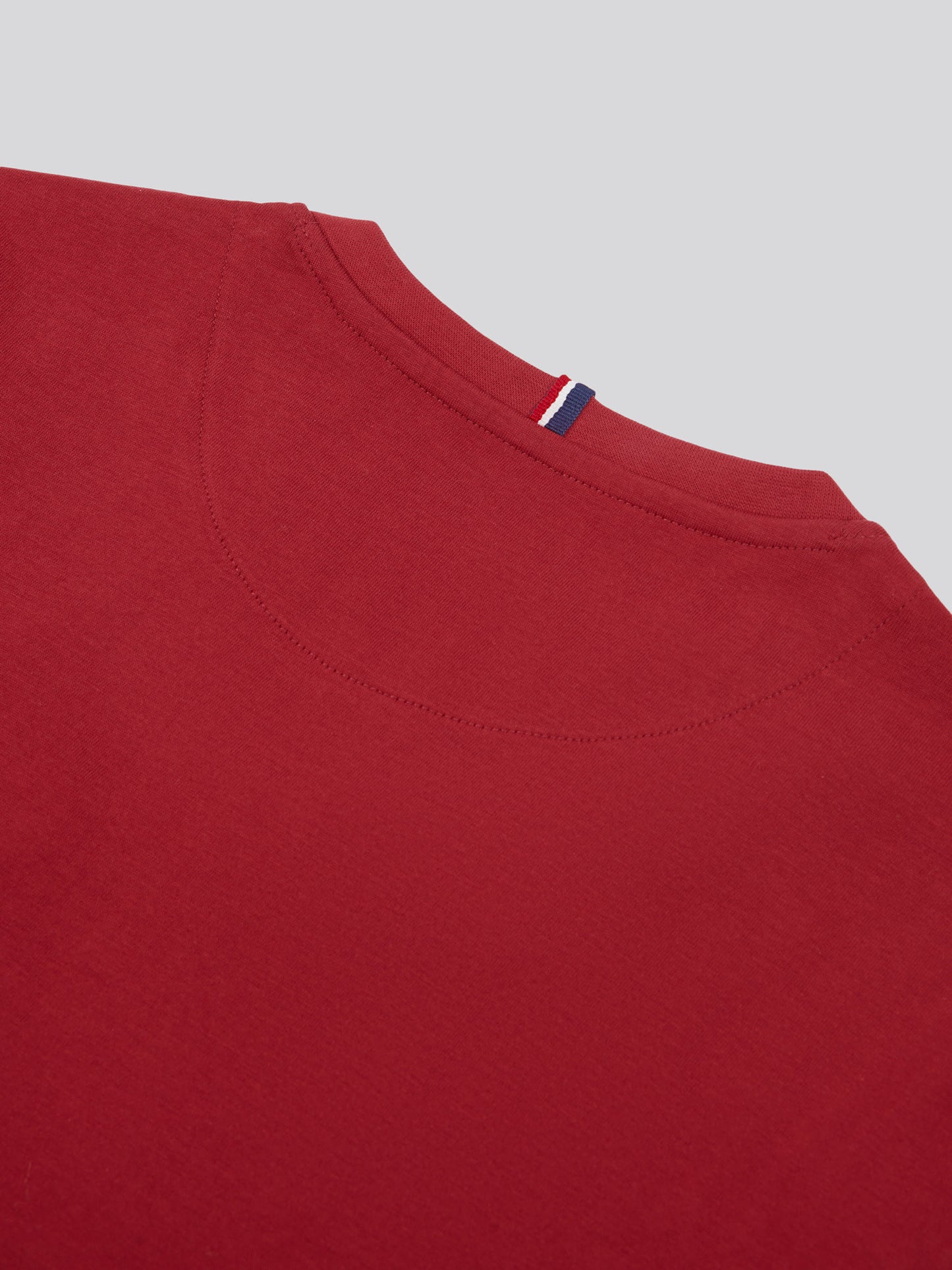 Mens Player 3 T-Shirt in Tibetan Red