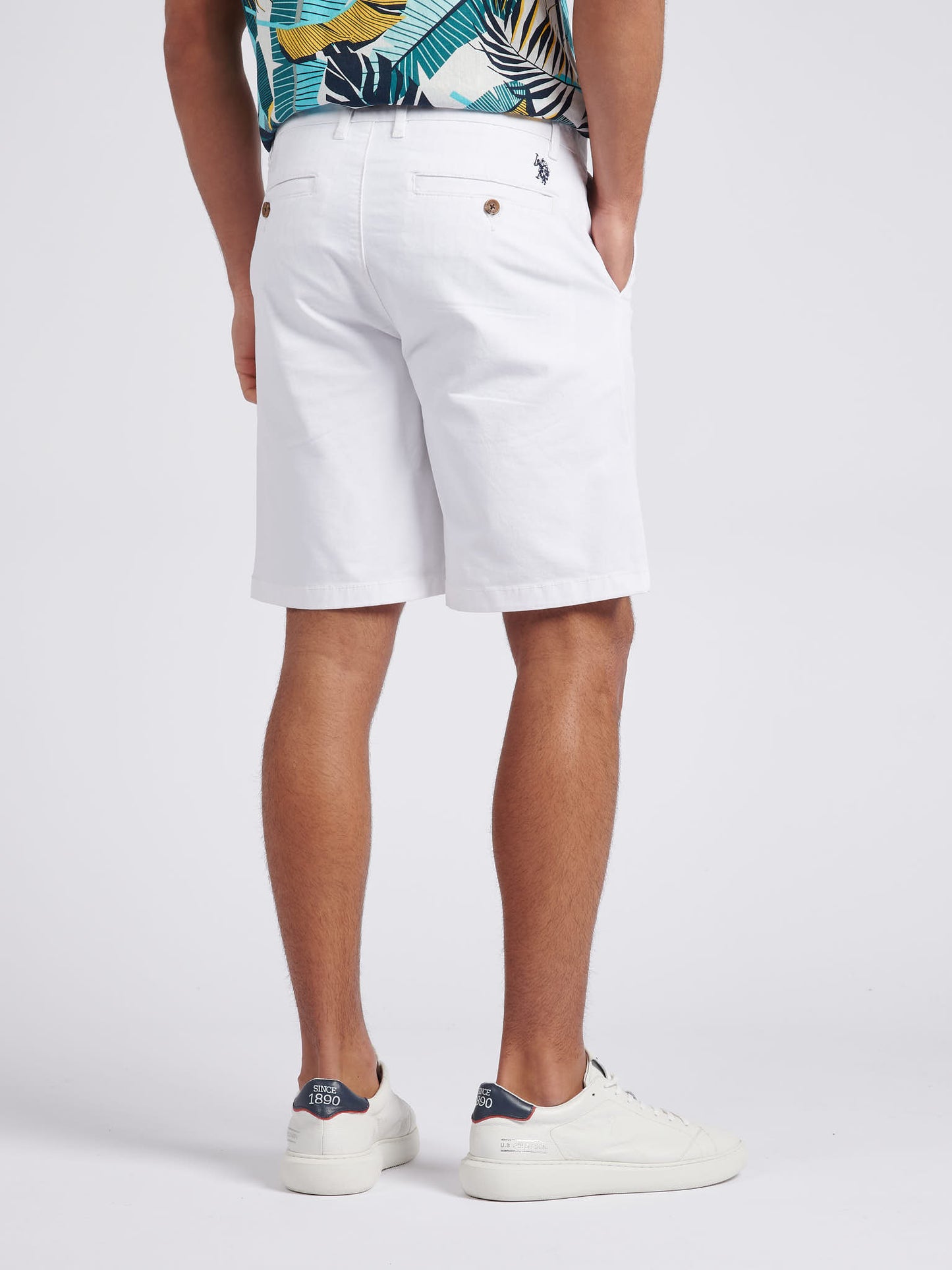 Mens Classic Chinos Shorts in Bright White