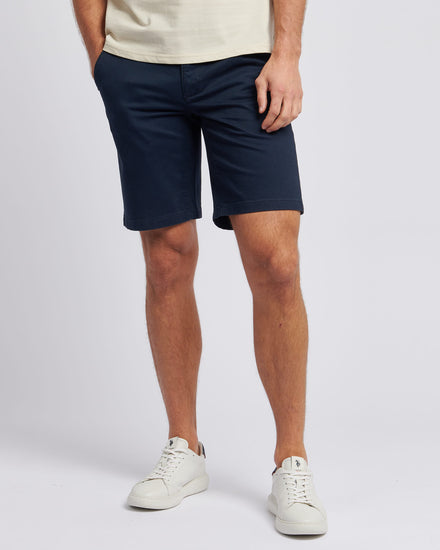 Mens Classic Chinos Shorts in Dark Sapphire Navy / Haute Red DHM