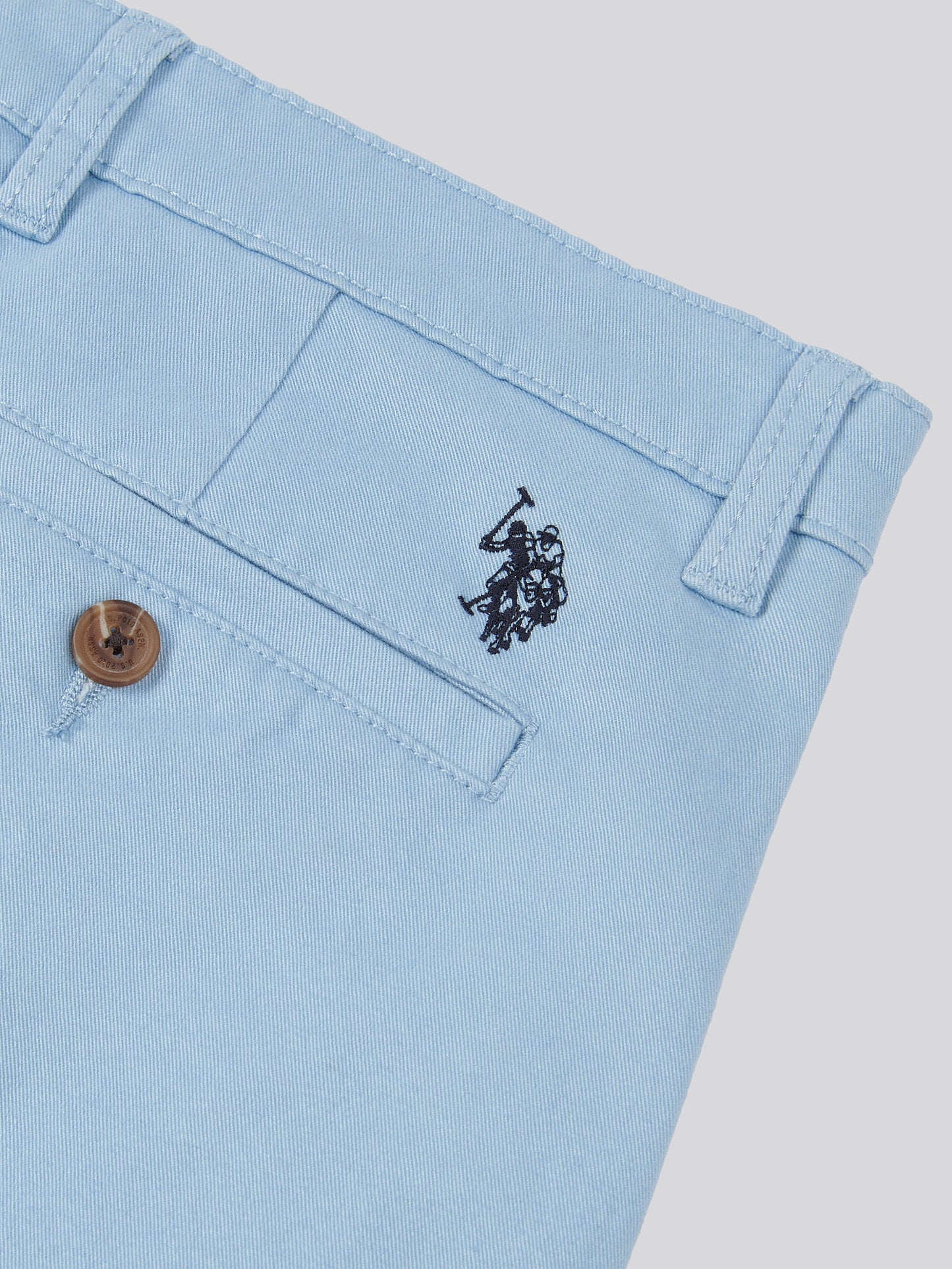 Mens Classic Chinos Shorts in Allure