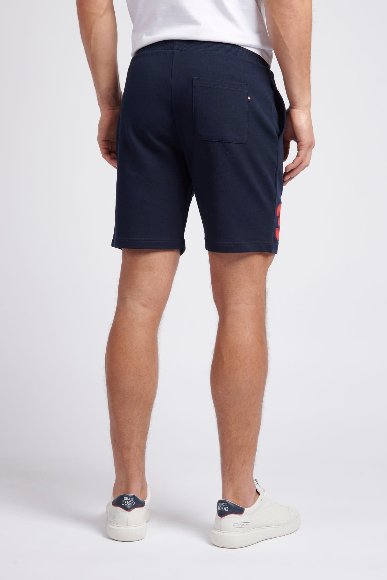 Mens Classic Fit Player 3 Sweat Shorts in Dark Sapphire Navy / Haute Red DHM