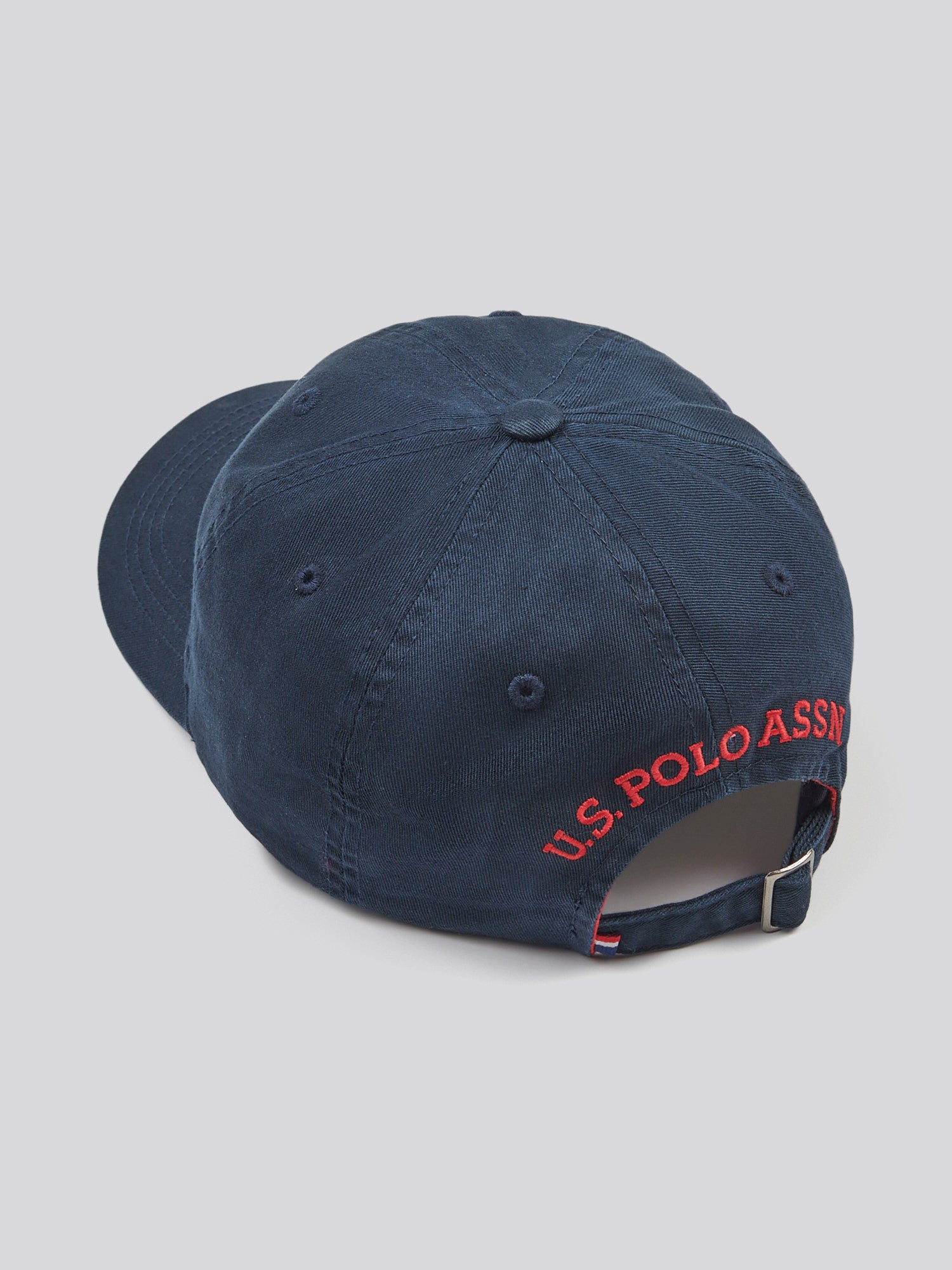 Mens Washed Casual Cap in Dark Sapphire Navy / Haute Red DHM