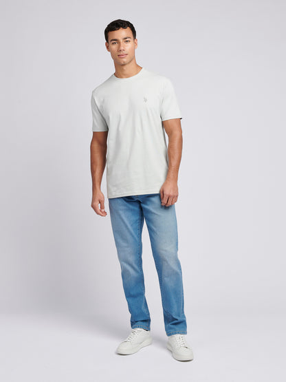 Mens Classic Fit Jean in Mid Wash