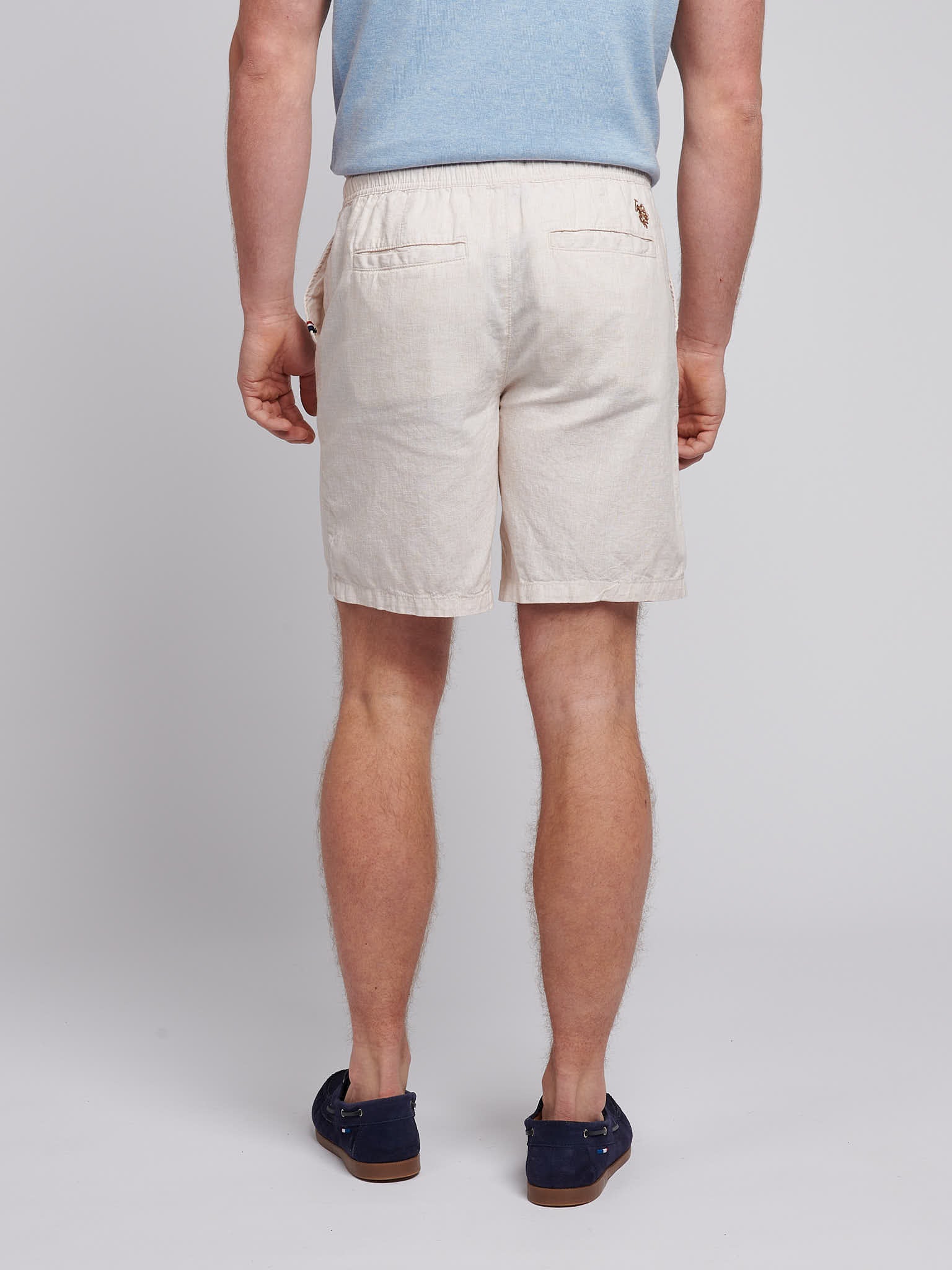 Mens Linen Blend Drawstring Short in Doeskin