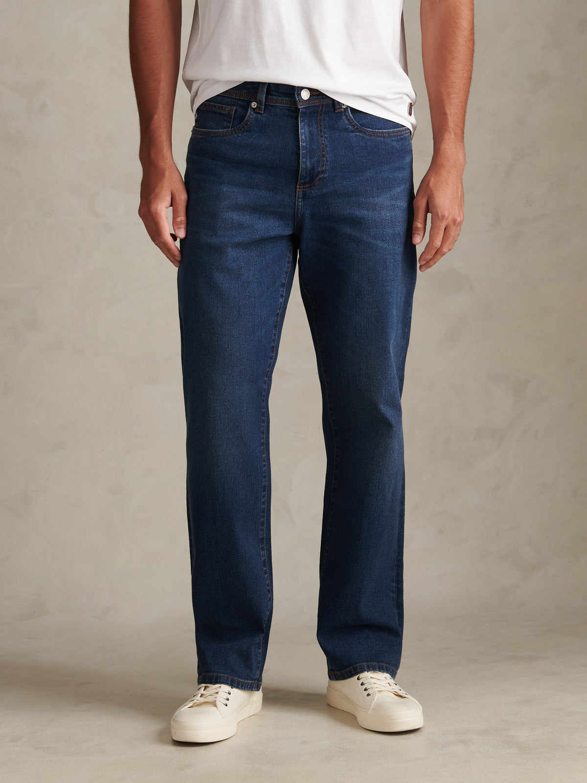 Mens Relaxed Fit Jean Royal Distress