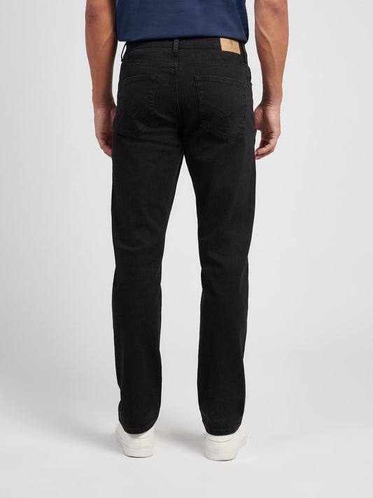 Mens Straight Fit Jean in Black Wash
