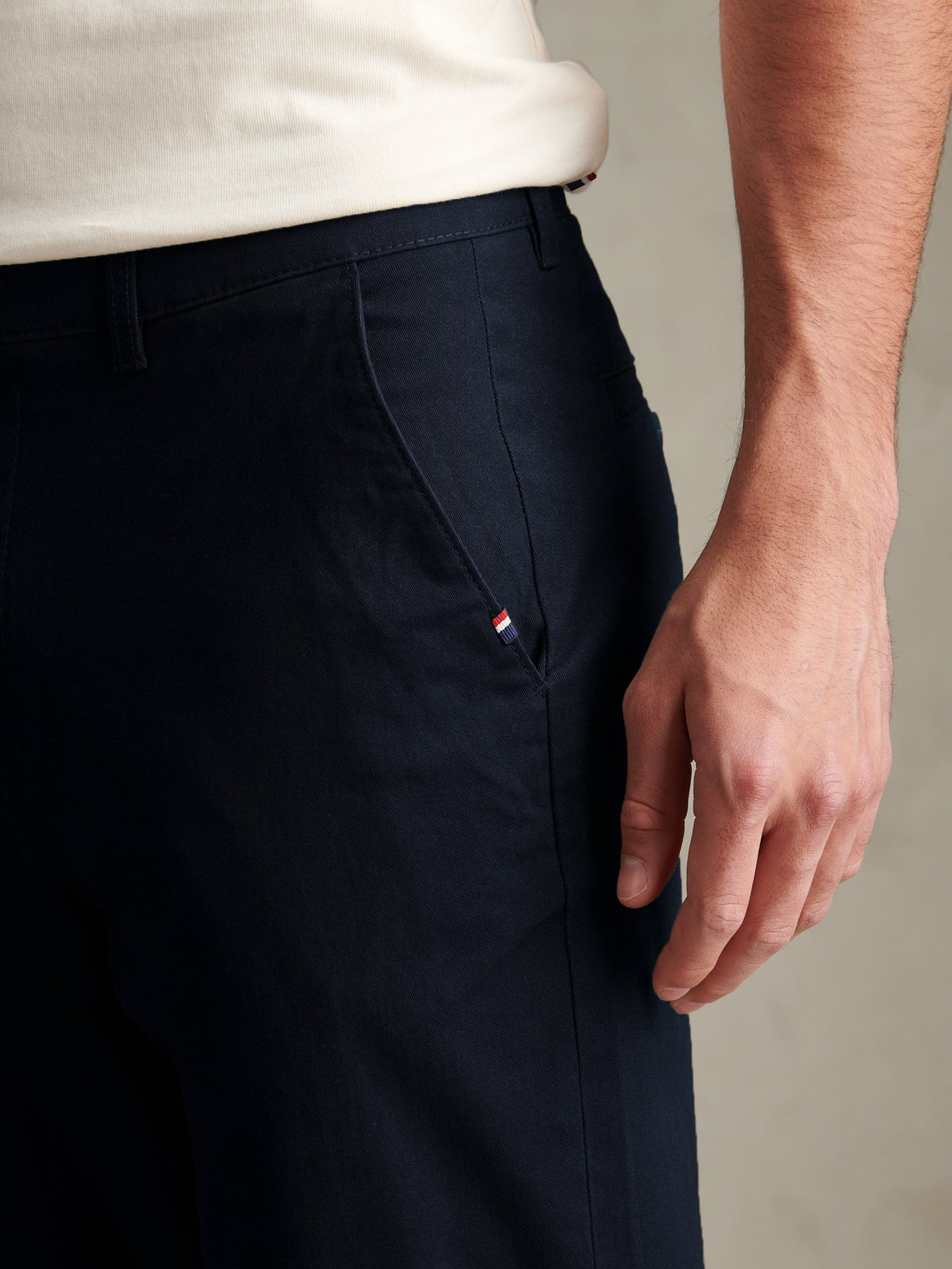 Mens Relaxed Fit Stretch Chinos Dark Sapphire Navy / Haute Red DHM