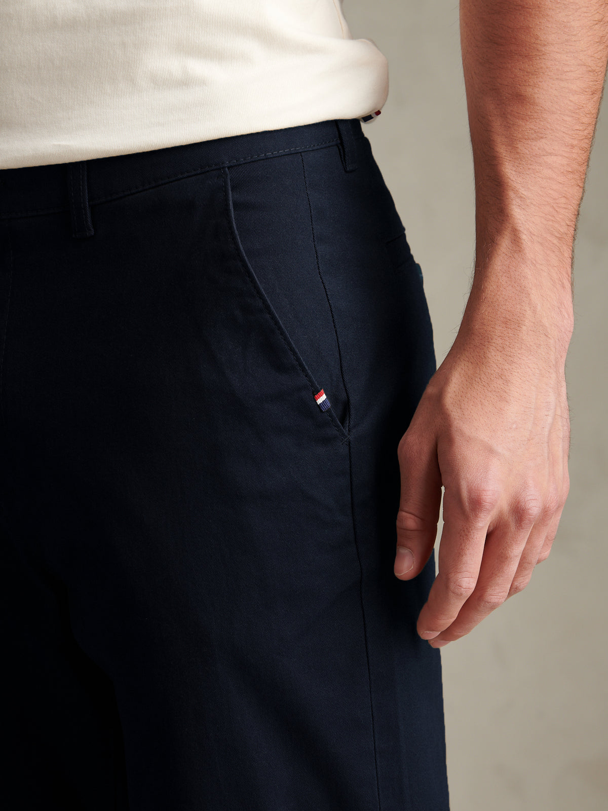 Mens Relaxed Fit Stretch Chinos Dark Sapphire Navy / Haute Red DHM