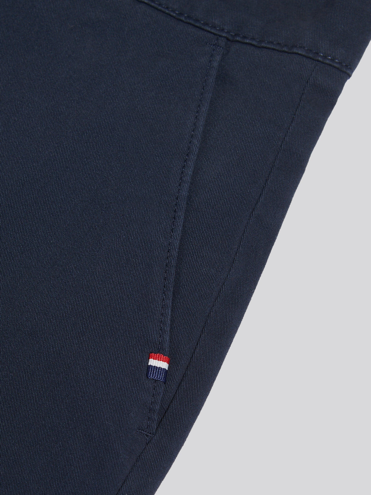 Mens Relaxed Fit Stretch Chinos Dark Sapphire Navy / Haute Red DHM
