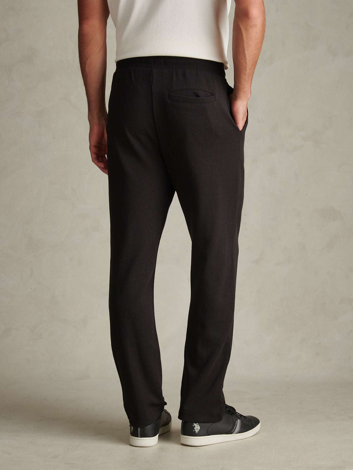 Mens Interlock Pintuck Joggers Black