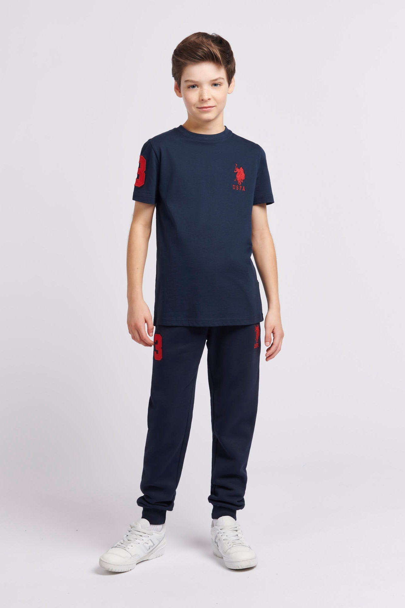 Boys Player 3 T-Shirt in Dark Sapphire Navy / Haute Red DHM