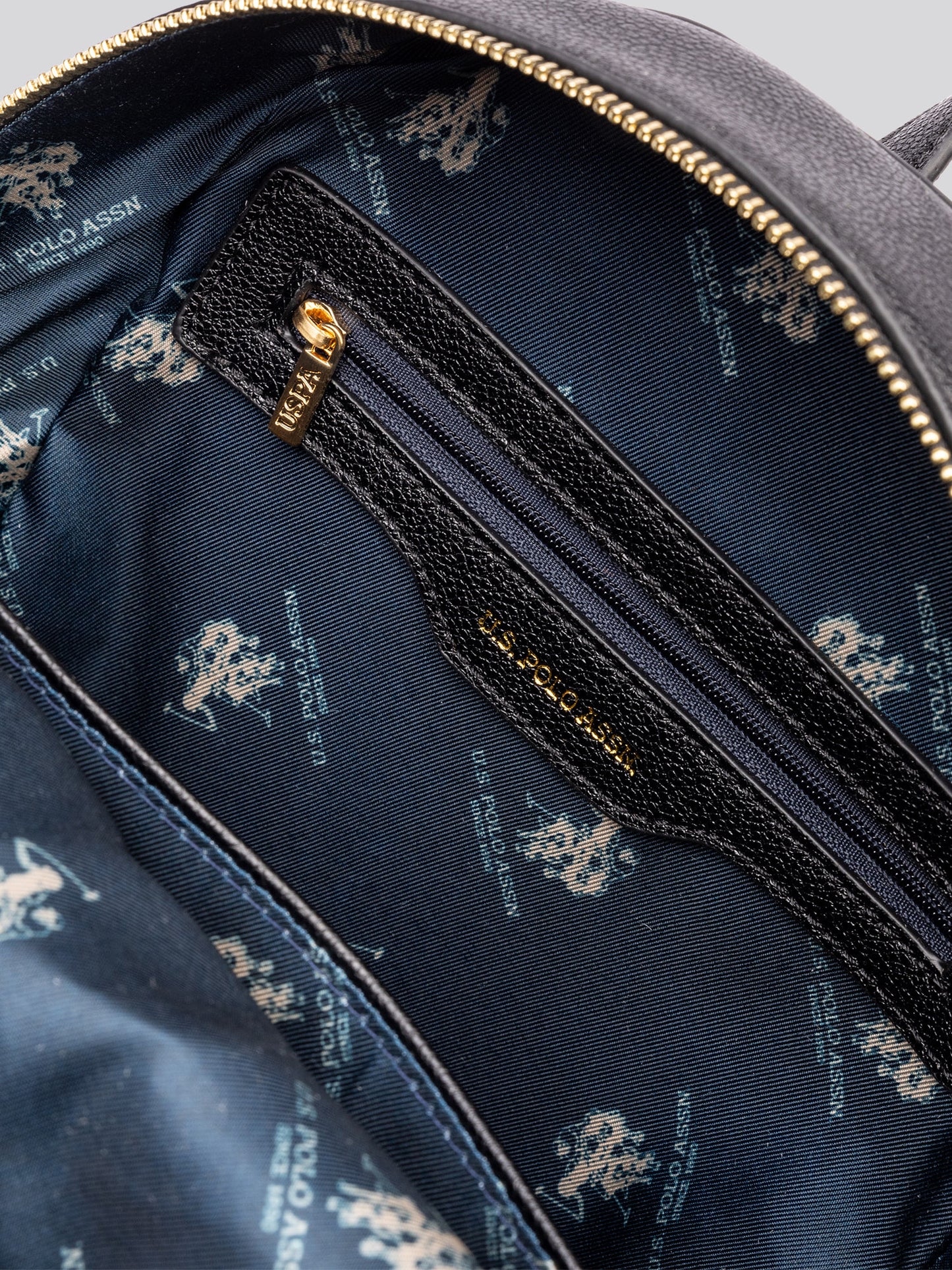 Womens Jones Backpack in Black