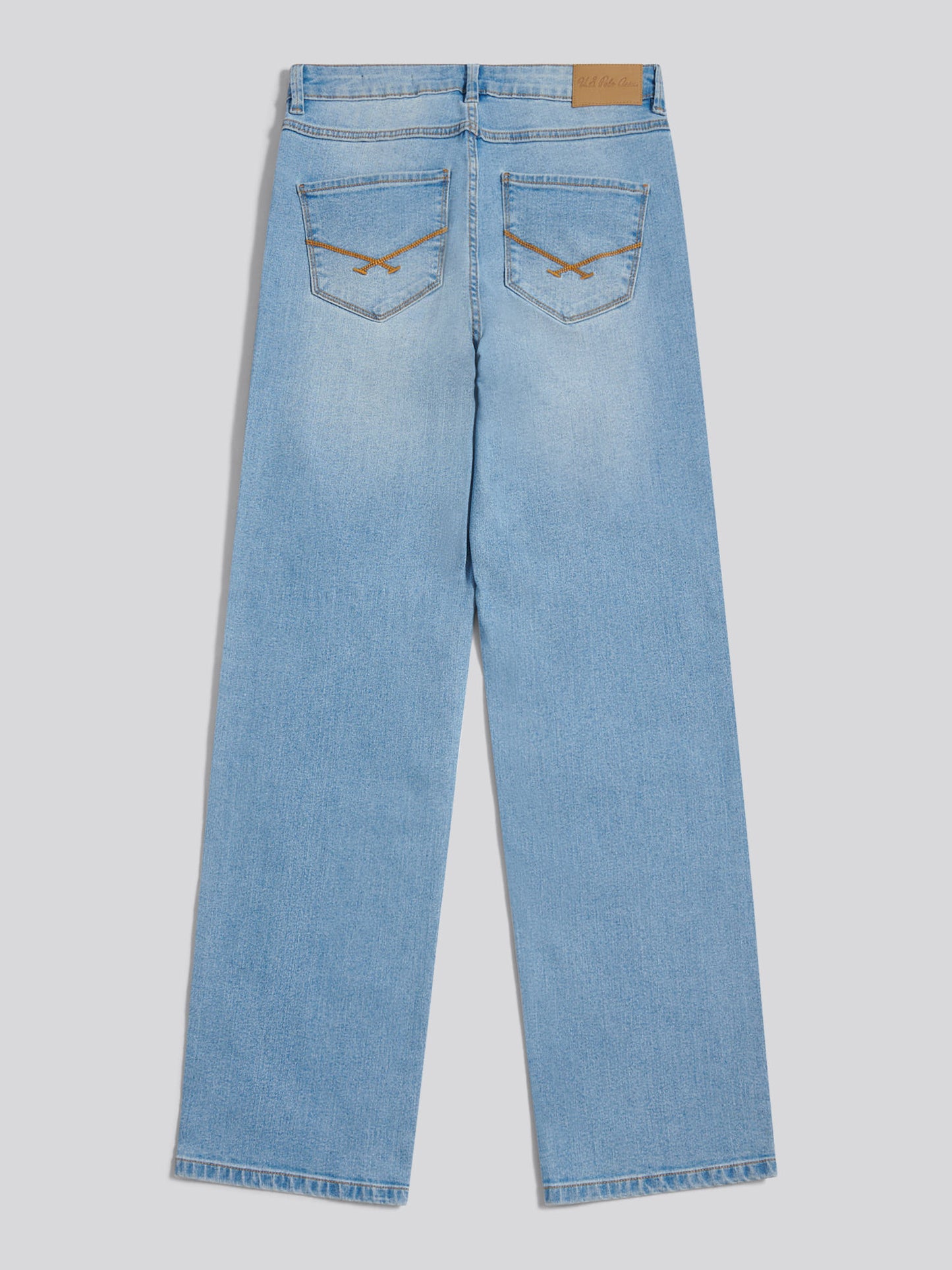 Womens Straight Fit Jean Light Blue Wash