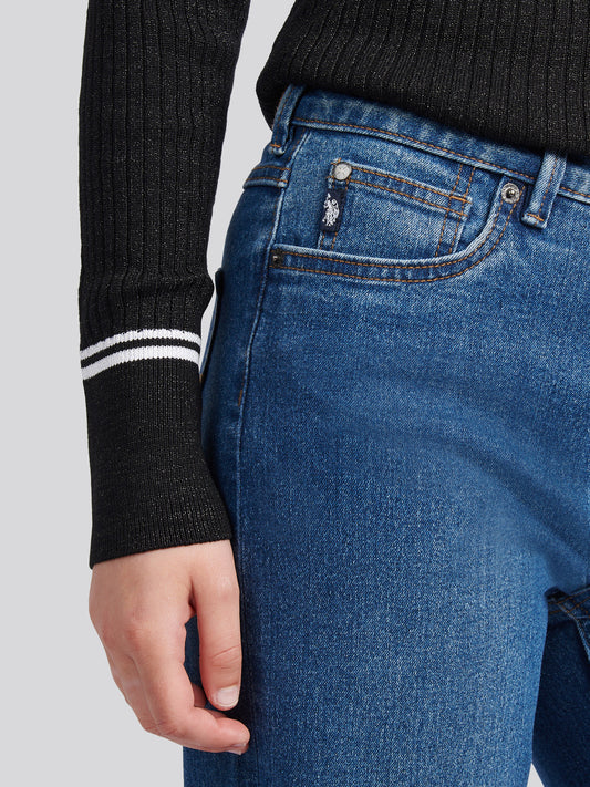 Womens Straight Fit Jean in Mid Wash