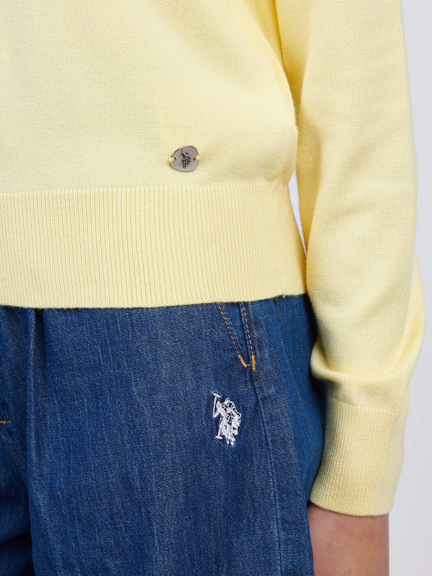 Womens Crew Neck Jumper in Mellow Yellow