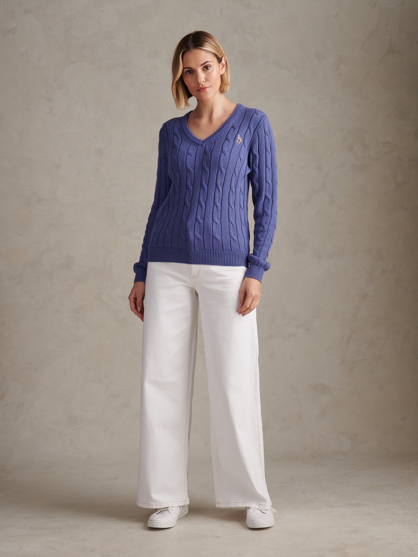 Womens V-Neck Cable Jumper in Marlin