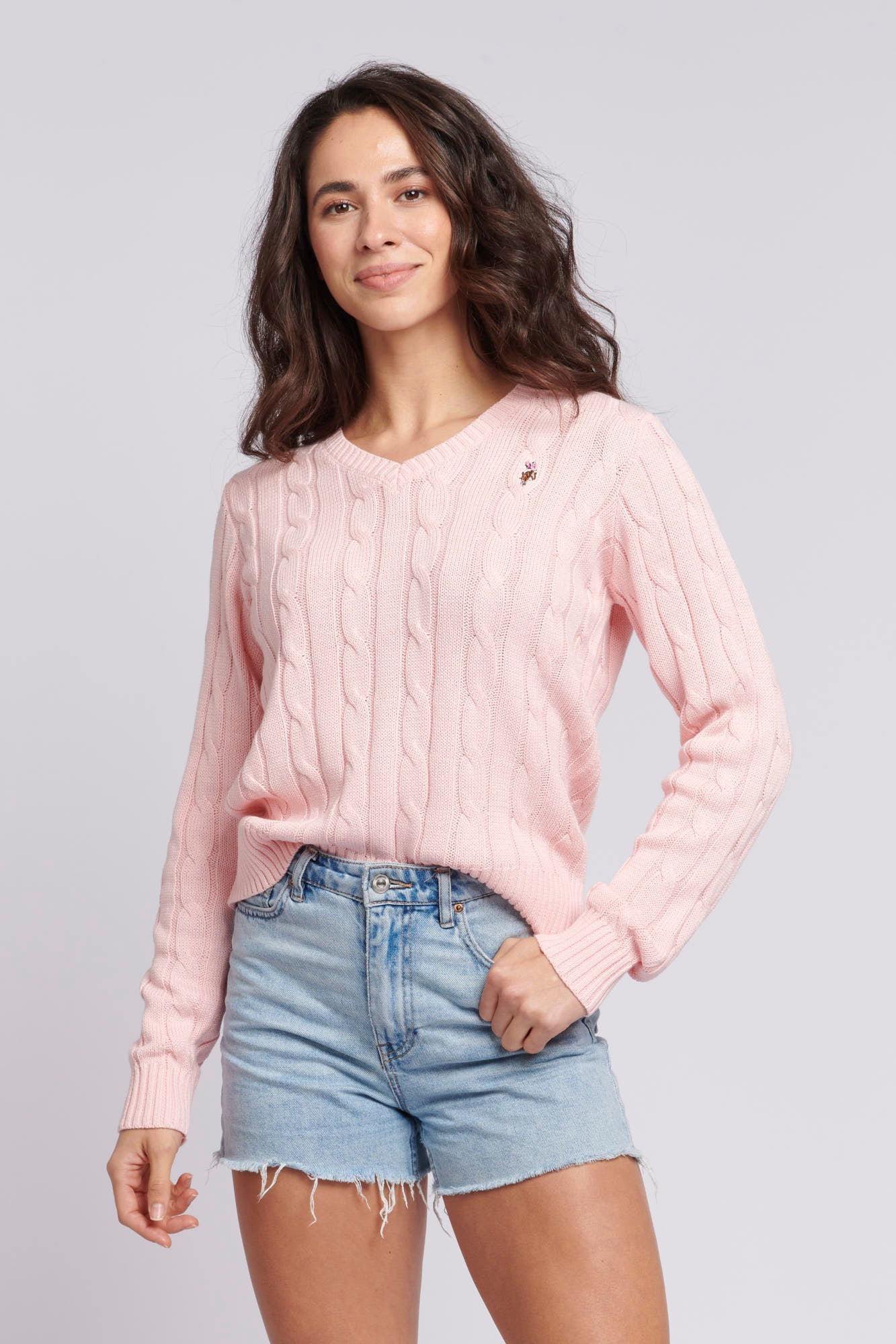 Womens V-Neck Cable Jumper in Crystal Rose