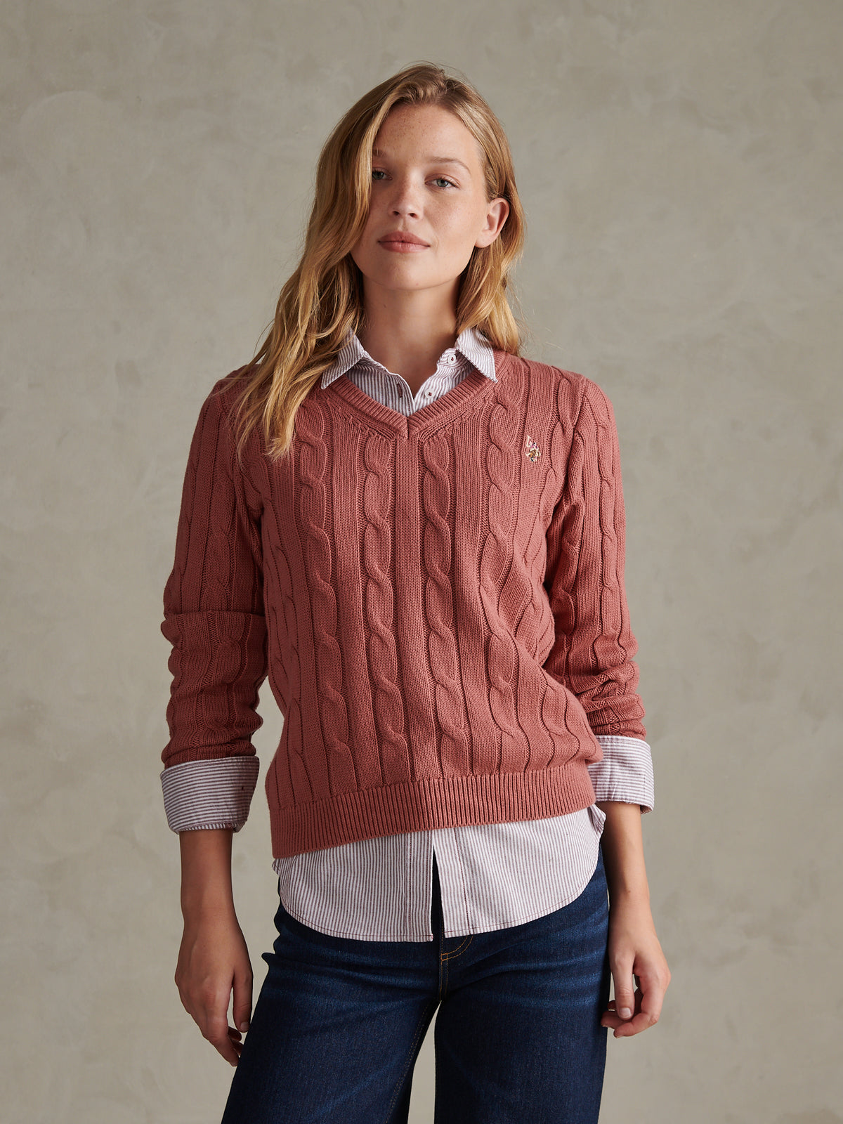 Womens V-Neck Cable Jumper Withered rose