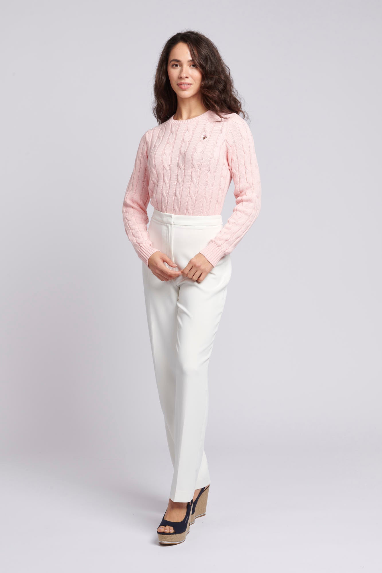 Women’s Cable Knit Crew Neck Jumper in Crystal Rose