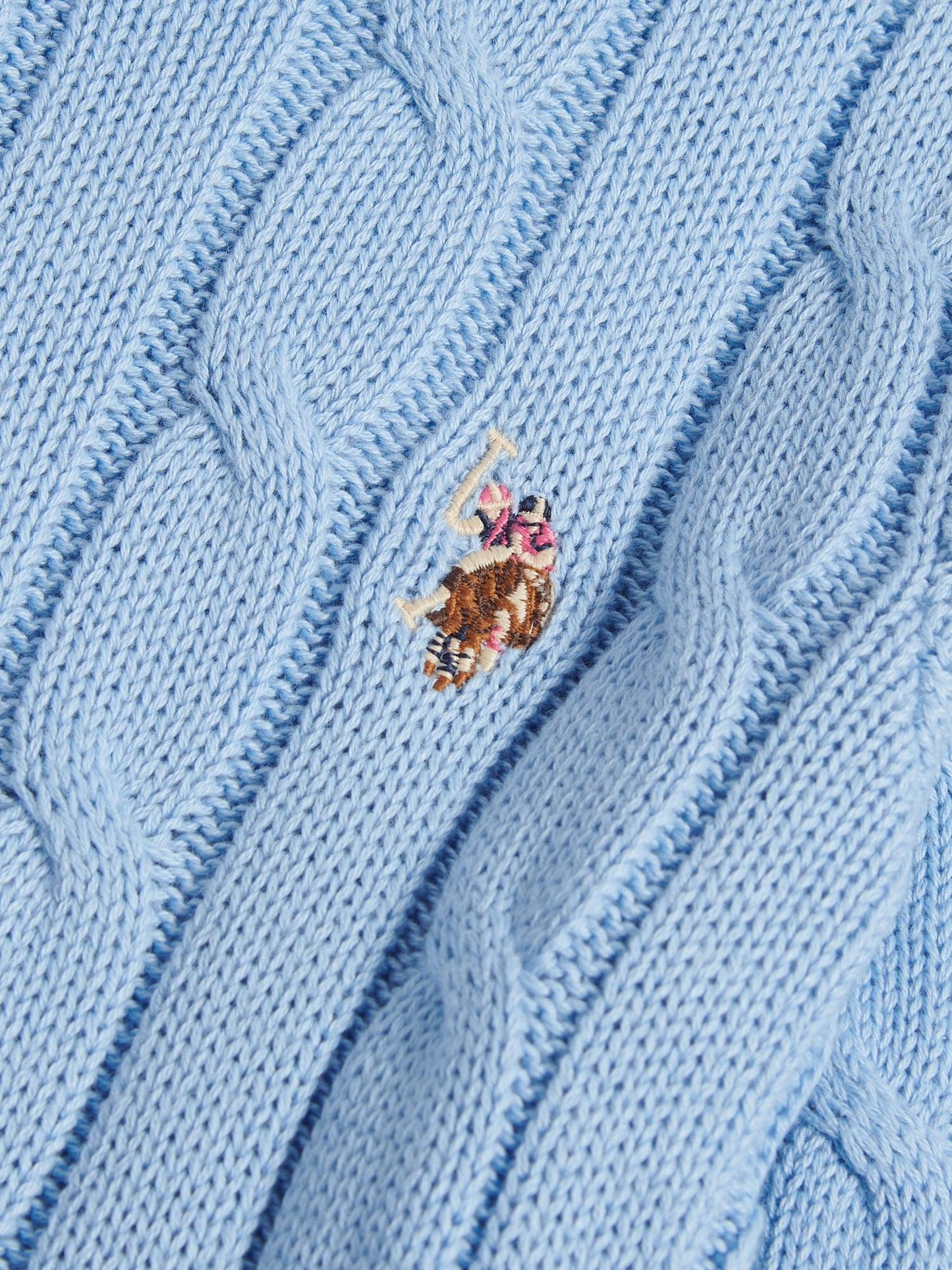 Womens Crew Neck Cable Jumper in Open Air