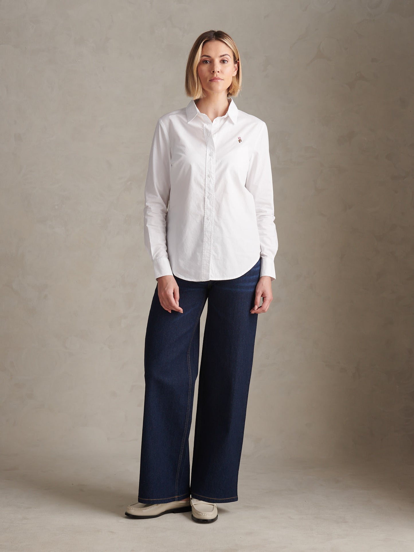 Womens Classic Fit Poplin Shirt in Bright White