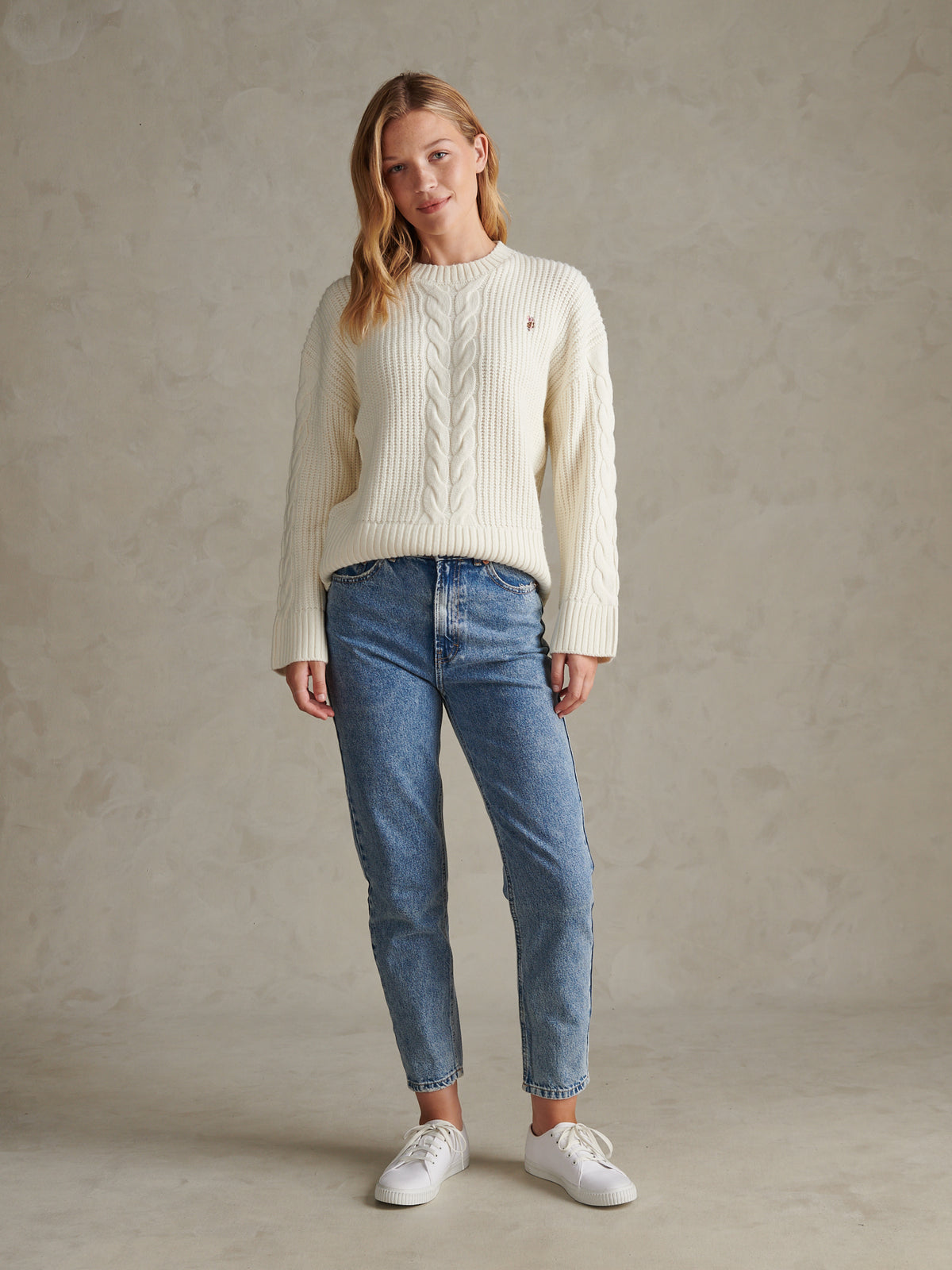 Womens Chunky Central Cable Jumper Marshmallow