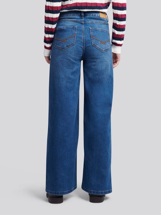 Womens Wide Fit Jean in Mid Wash