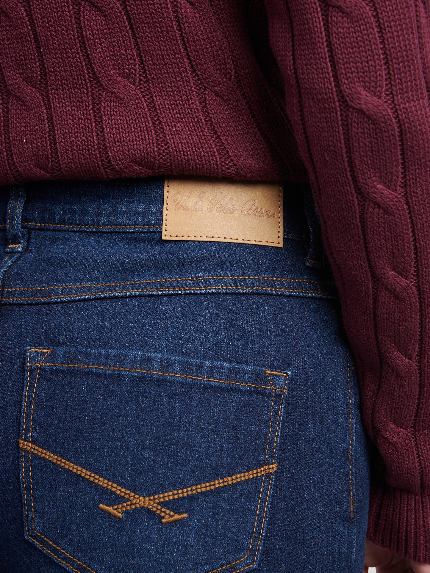 Womens Wide Fit Jean in Dark Blue Wash